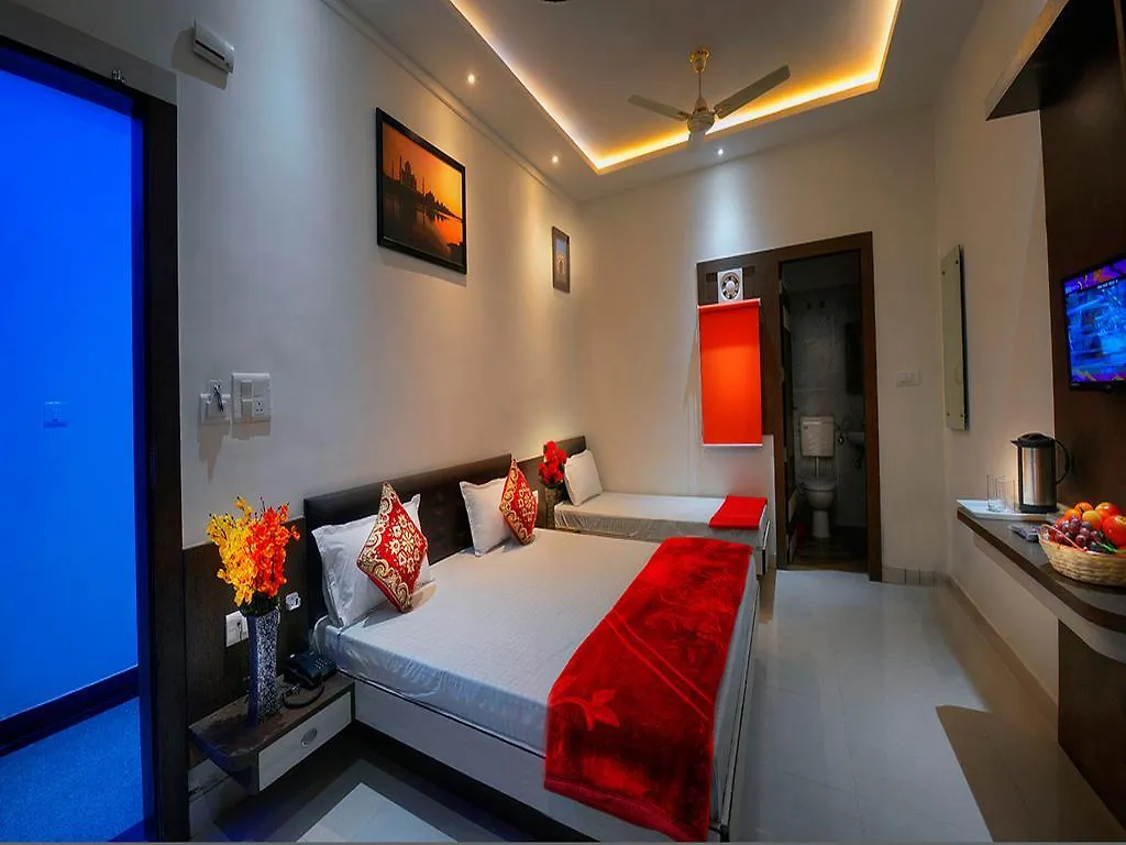 Hotel Riviera Agra