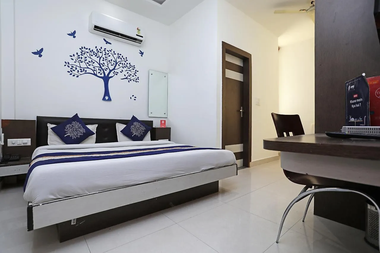 Hotel Riviera Agra