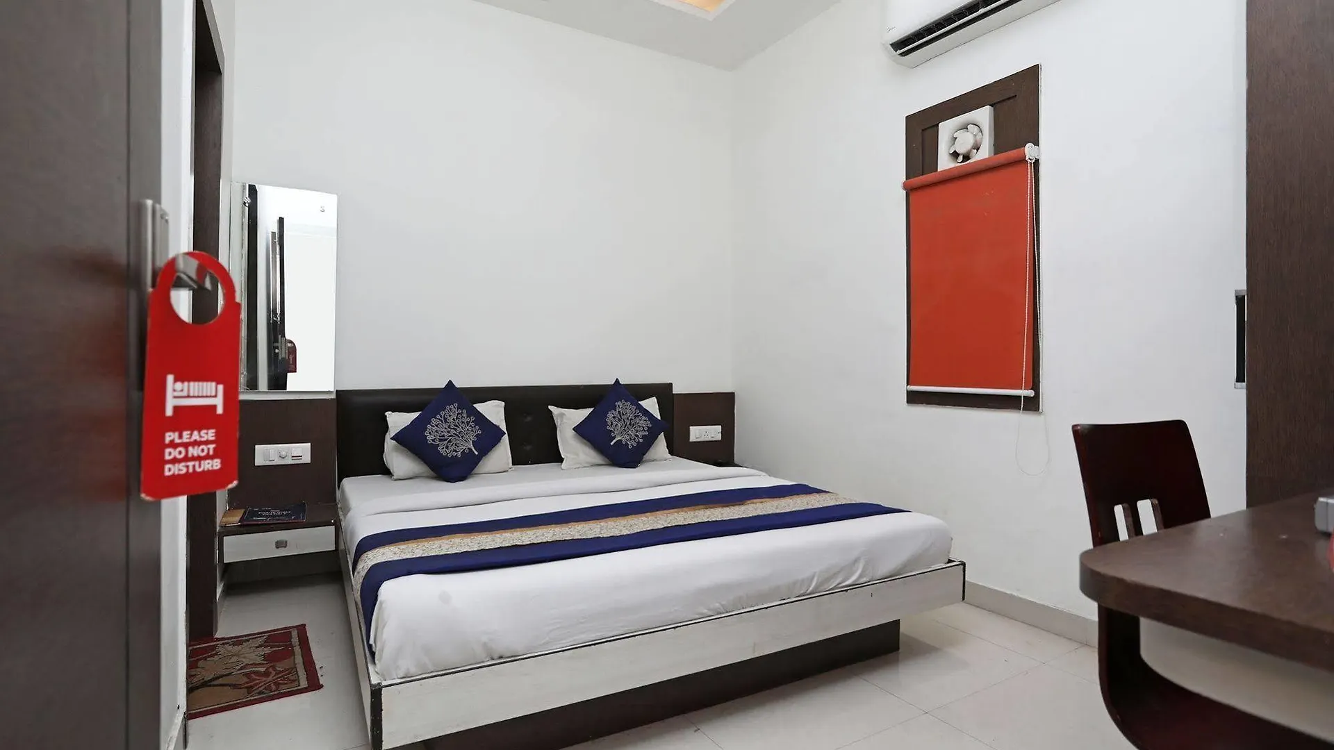 Hotel Riviera Agra